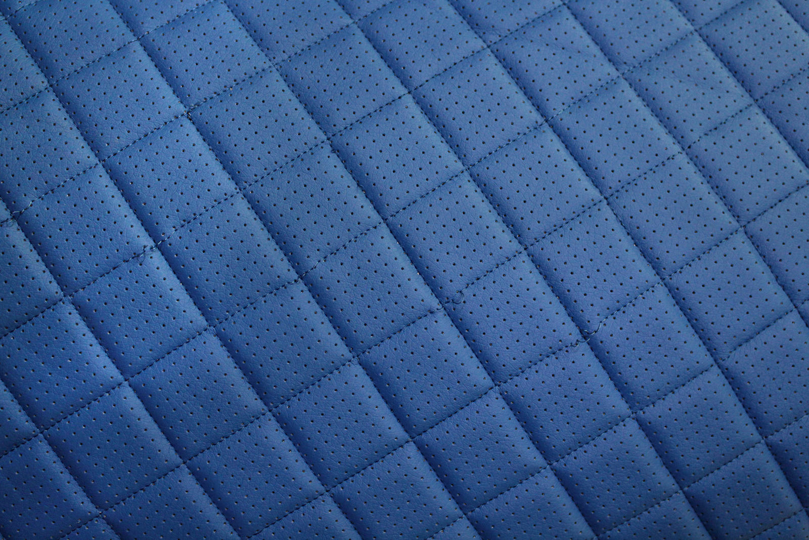 Экокожа РОМБ синий с поролоном 1.52х0,5м фотография №1