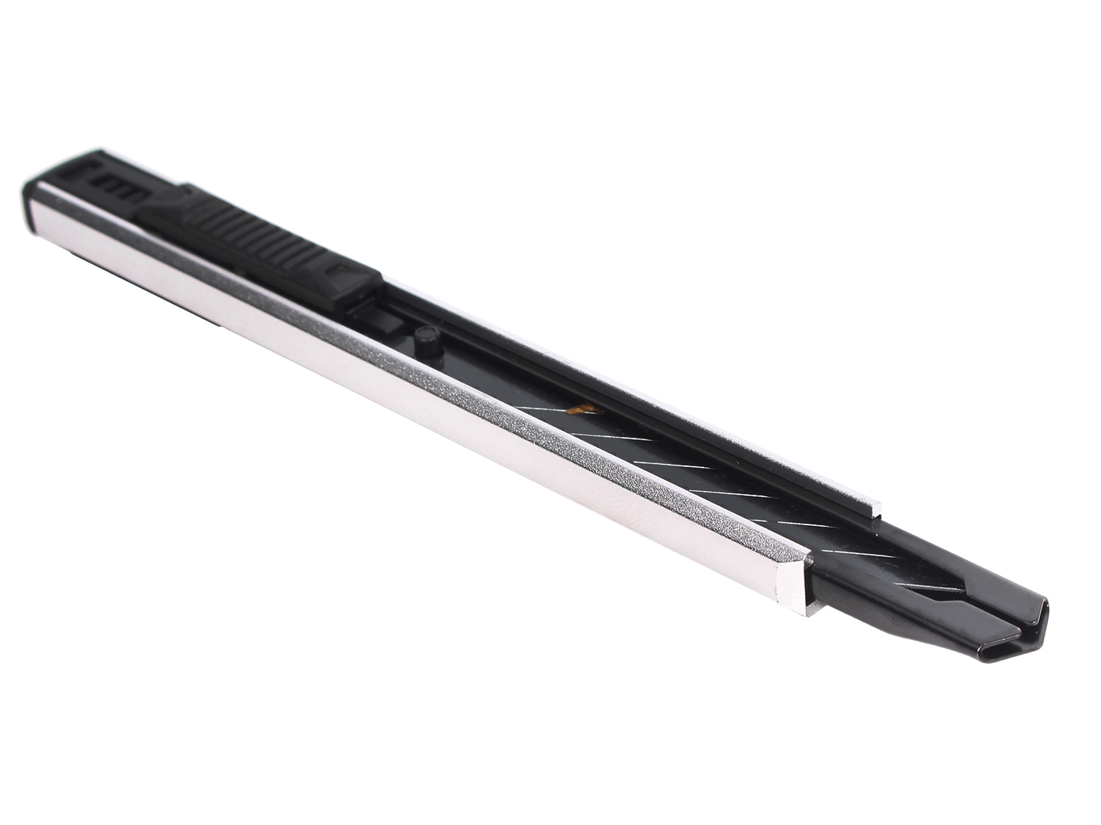 Нож с выдвижным лезвием 9мм 99539 фотография №2