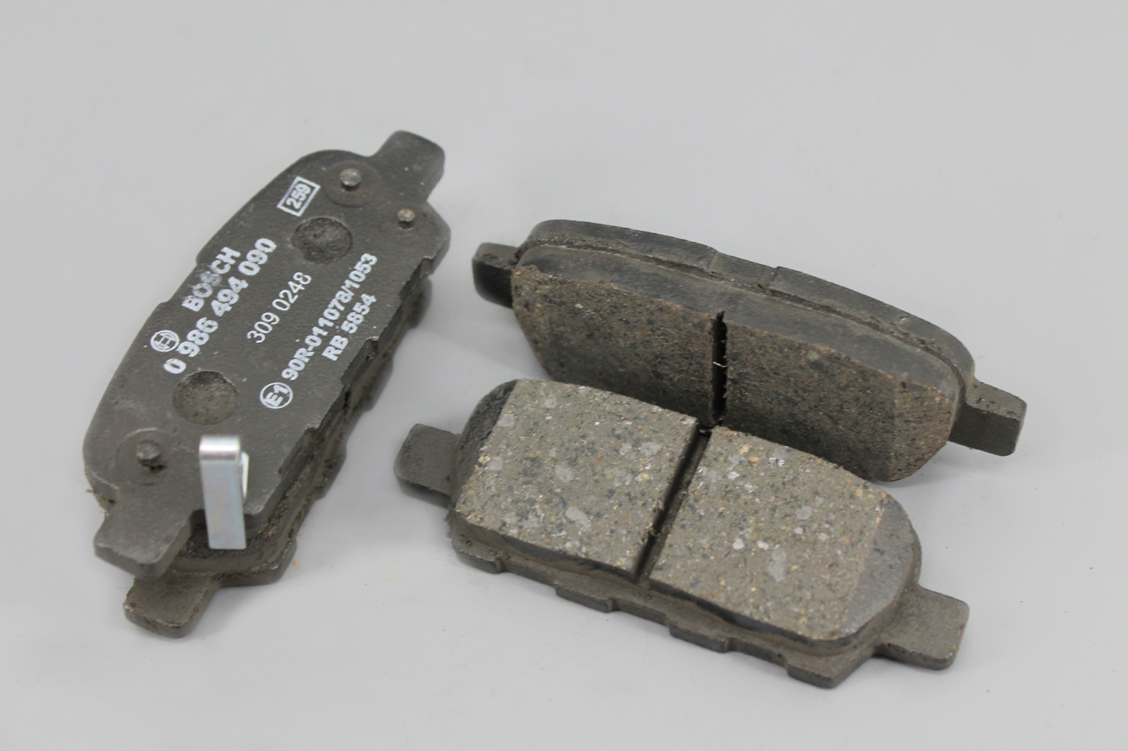 Колодки тормозные  BOSCH 0986494090 фотография №2