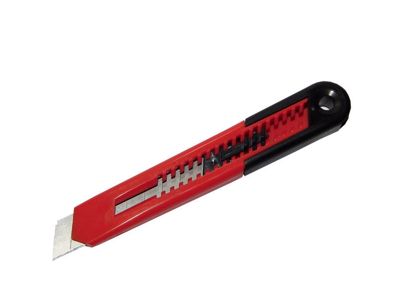 Нож ПРАКТИК с сегмент.лезвием 18мм фотография №1