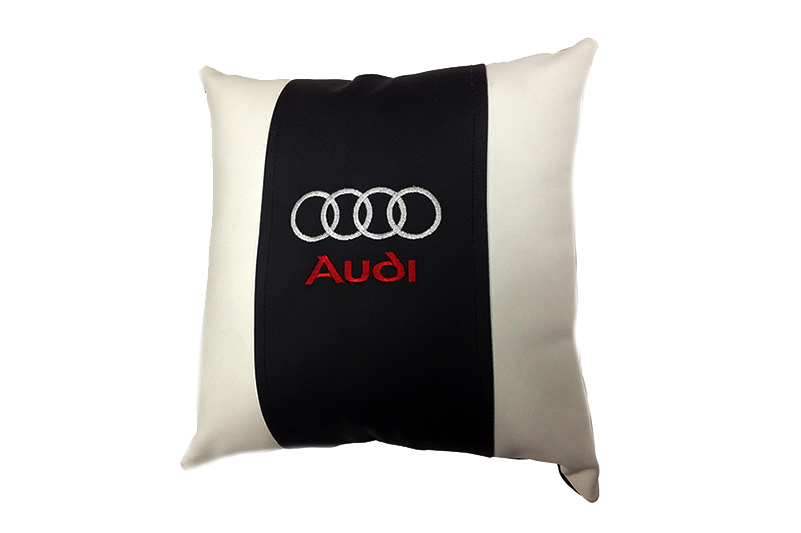 Подушка декоративная экокожа AUDI фотография №1