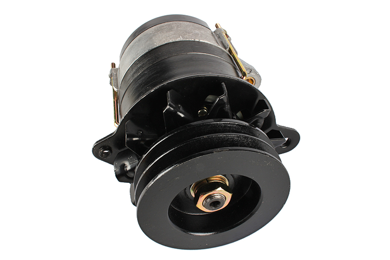 Генератор Т-40 30 ЛТЗ 14В 50А фотография №2